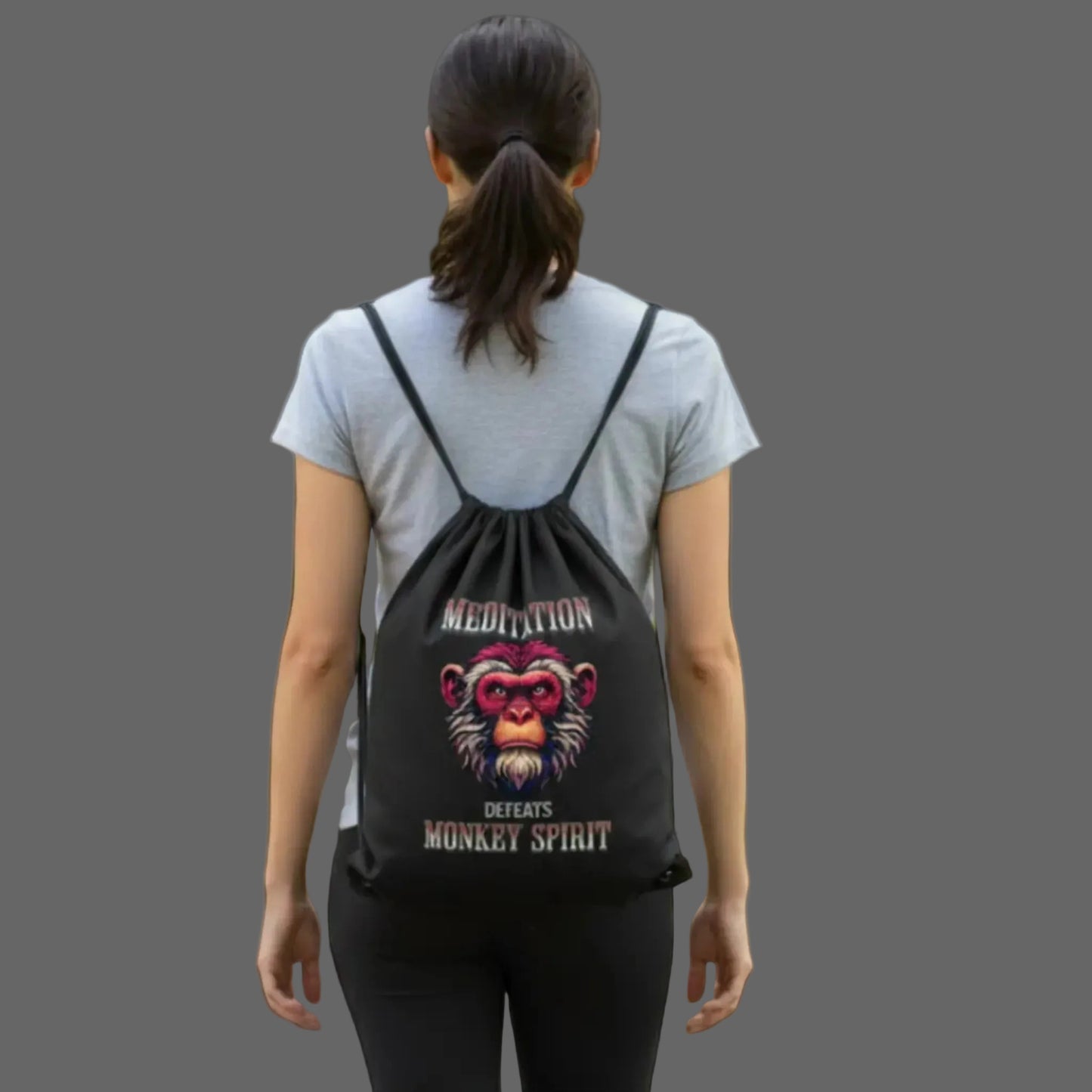 Gym Bag in schwarz mit „MEDITATION defeats MONKEY SPIRIT“-TORIPROS