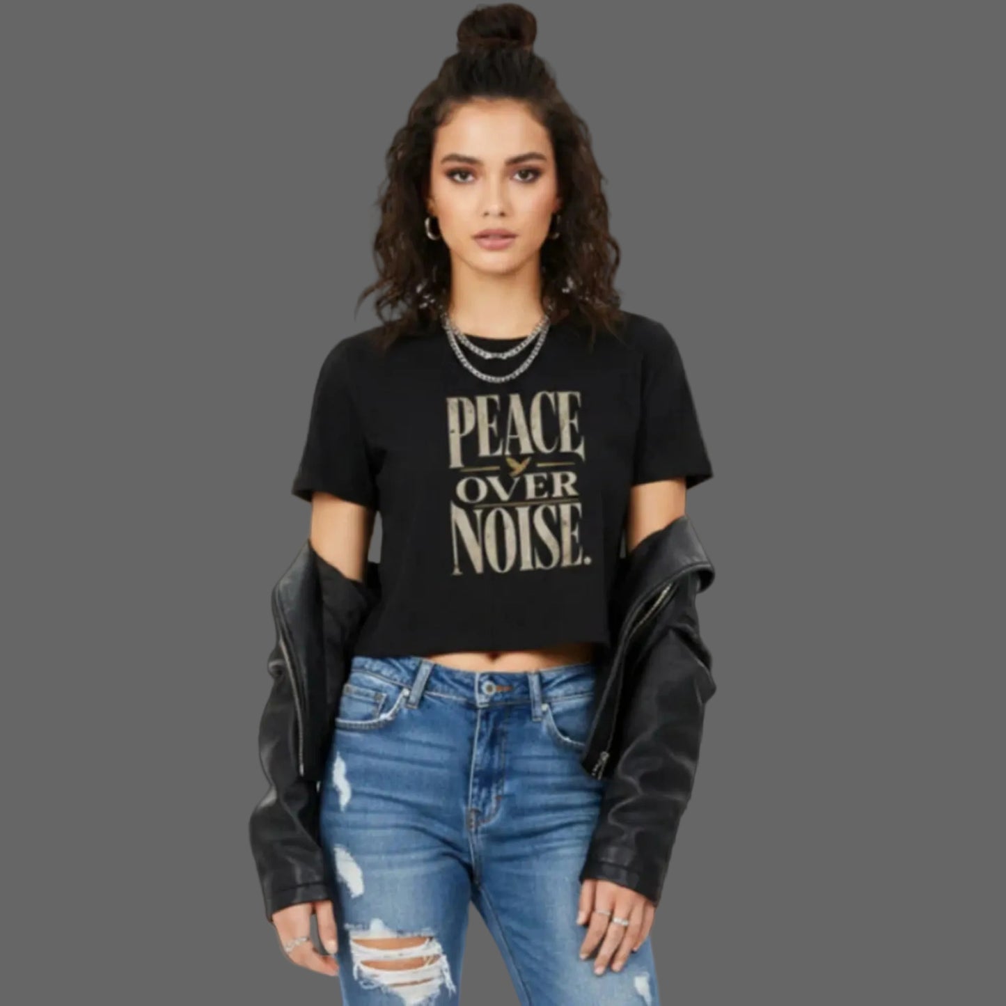 Ladies Cropped Tee in schwarz mit „PEACE OVER NOISE“-TORIPROS
