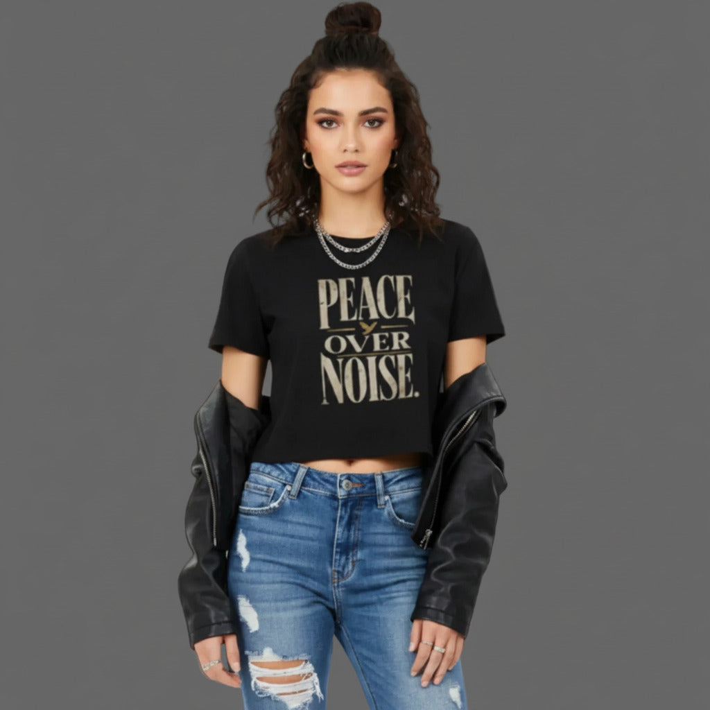 Ladies Cropped Tee in schwarz mit „PEACE OVER NOISE“-TORIPROS