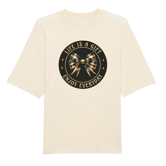 Premium Organic Oversize Blast in Beige mit „LIFE IS A GIFT“-TORIPROS