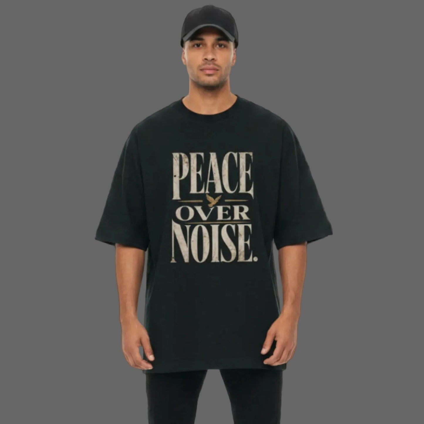 Premium Organic Oversize Blast in schwarz mit „PEACE OVER NOISE“-TORIPROS