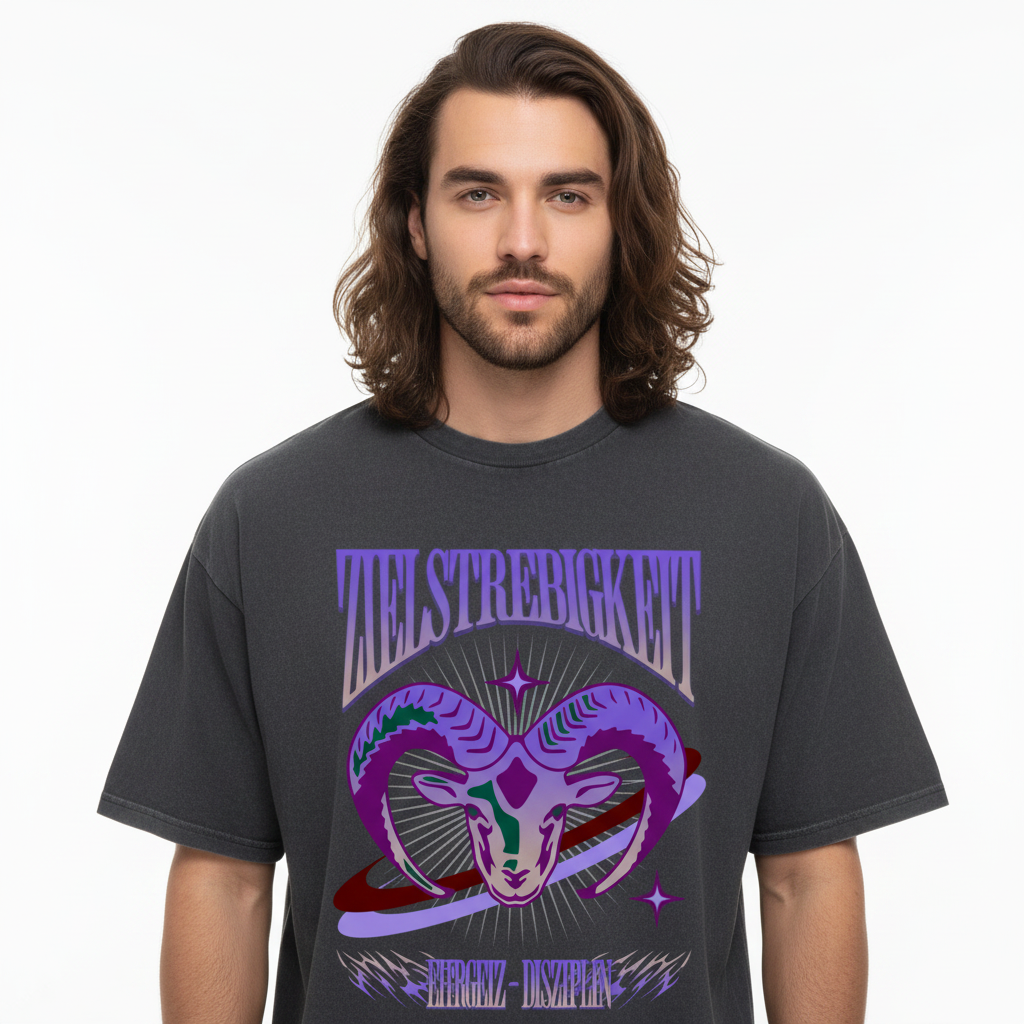 VACANCY Oversized Shirt / Sternzeichen-Steinbock Aura
