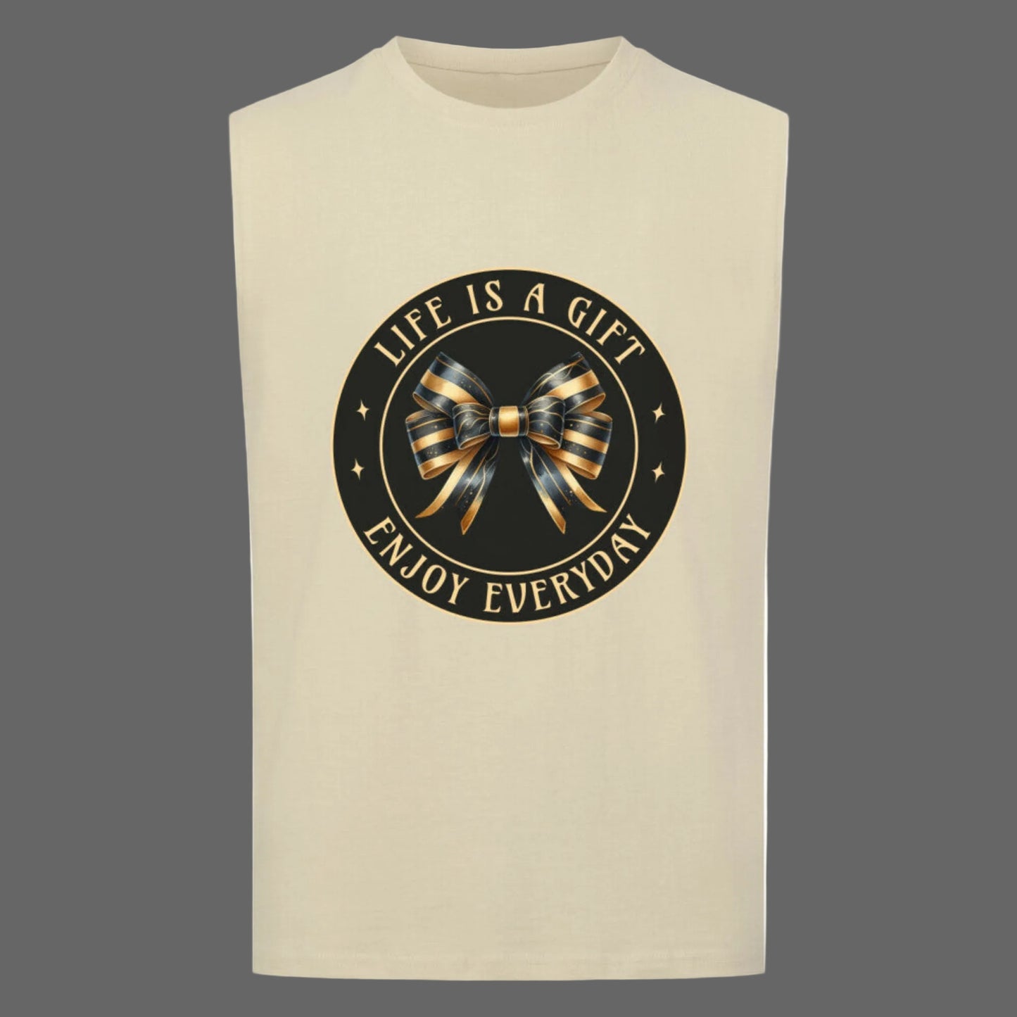Sleeveless Oversized Tee in Sand mit „LIFE IS A GIFT“-TORIPROS