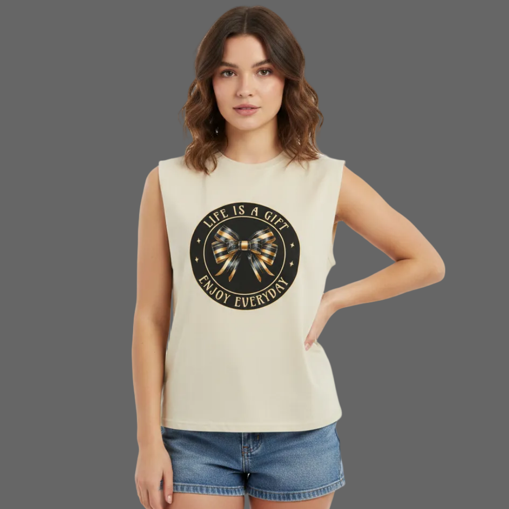  Sleeveless Oversized Tee in Sand mit „LIFE IS A GIFT“-TORIPROS