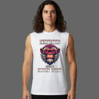 Sleeveless Oversized Tee in weiß mit „Meditation defeats MONKEY SPIRIT“-TORIPROS