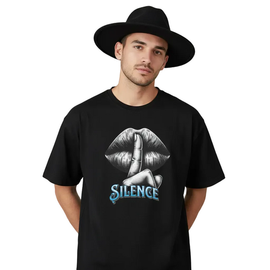 VACANCY Oversized Shirt in Schwarz mit „Silence“-TORIPROS
