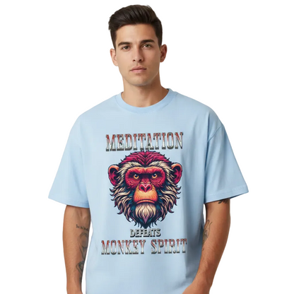  Toripros STILLE Kollektion – MEDITATION defeats MONKEY SPIRIT Oversized Shirt in Babyblau, modernes Streetwear-Design mit starkem Statement